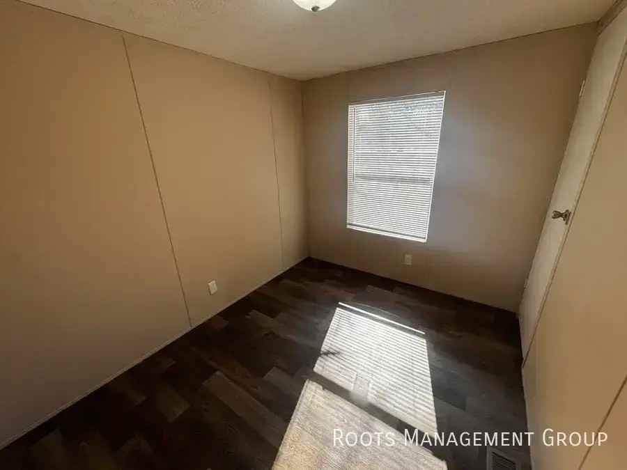 85 Sue St #85S - Photo 5 of 20