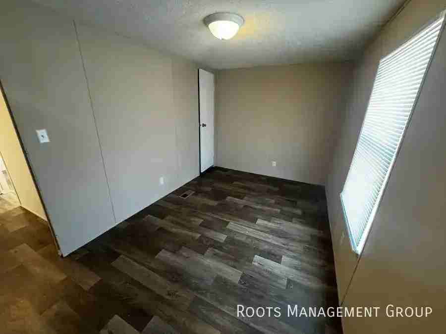 85 Sue St #85S - Photo 6 of 20