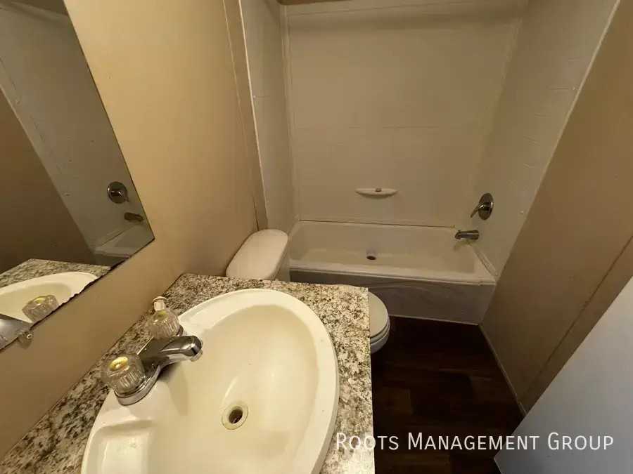 85 Sue St #85S - Photo 7 of 20
