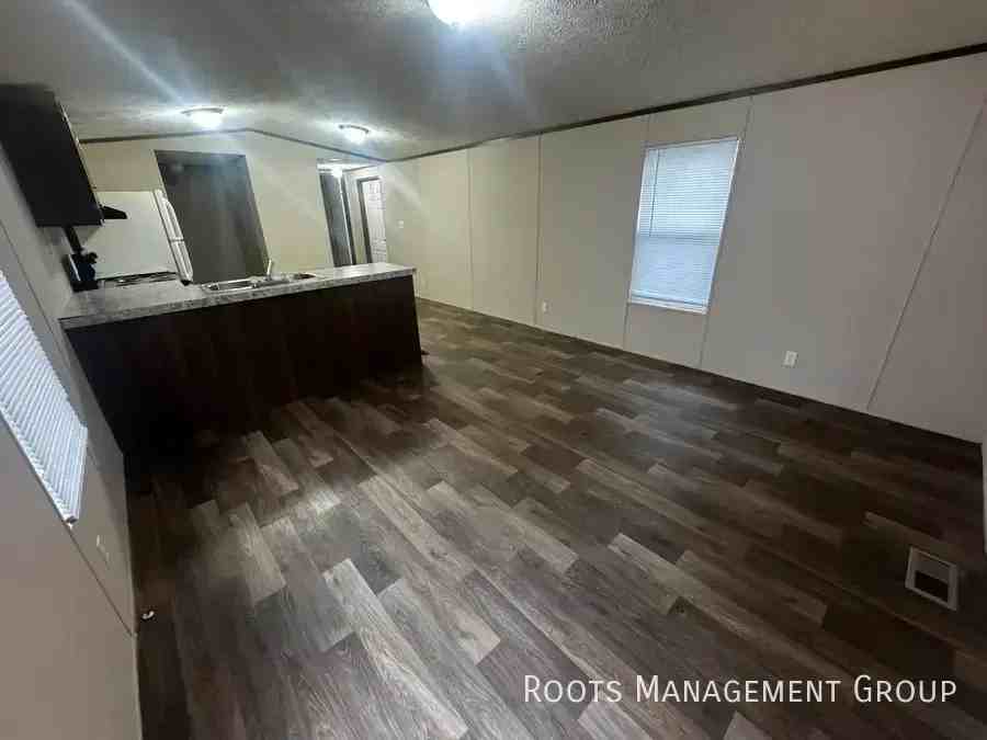 123 N Brenda St #123NB - Photo 2 of 20