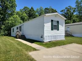 featured image of 14 Birch Crest Dr #14