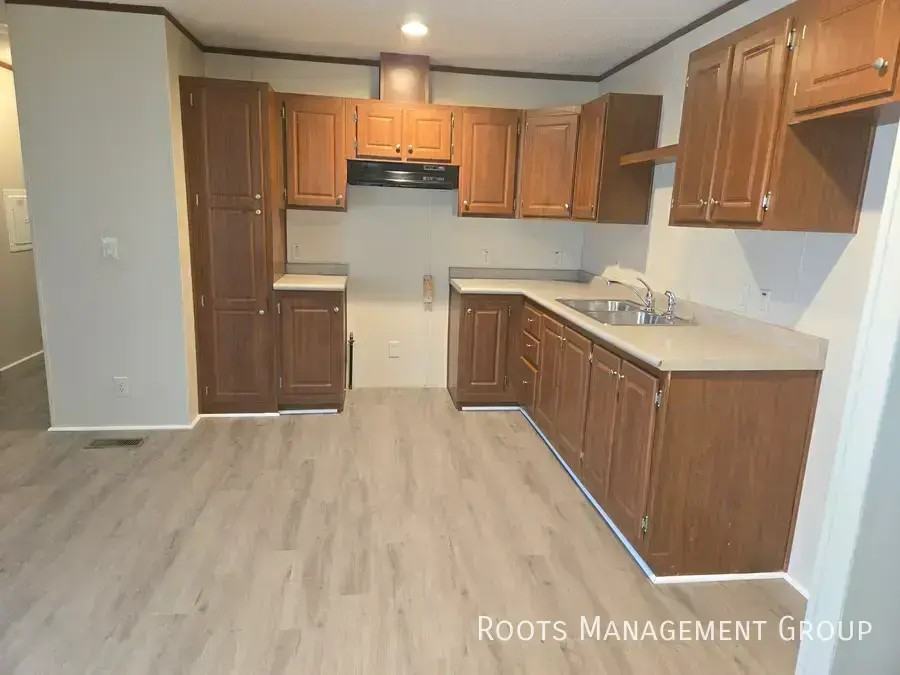 2953 Apollo Dr - Photo 5 of 18