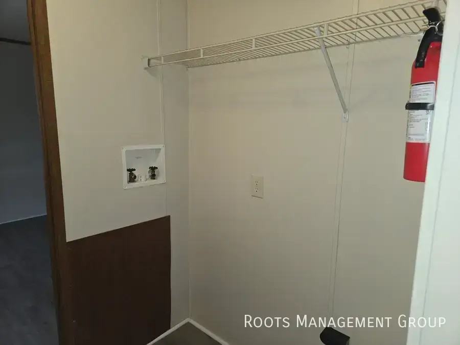 2953 Apollo Dr - Photo 7 of 18