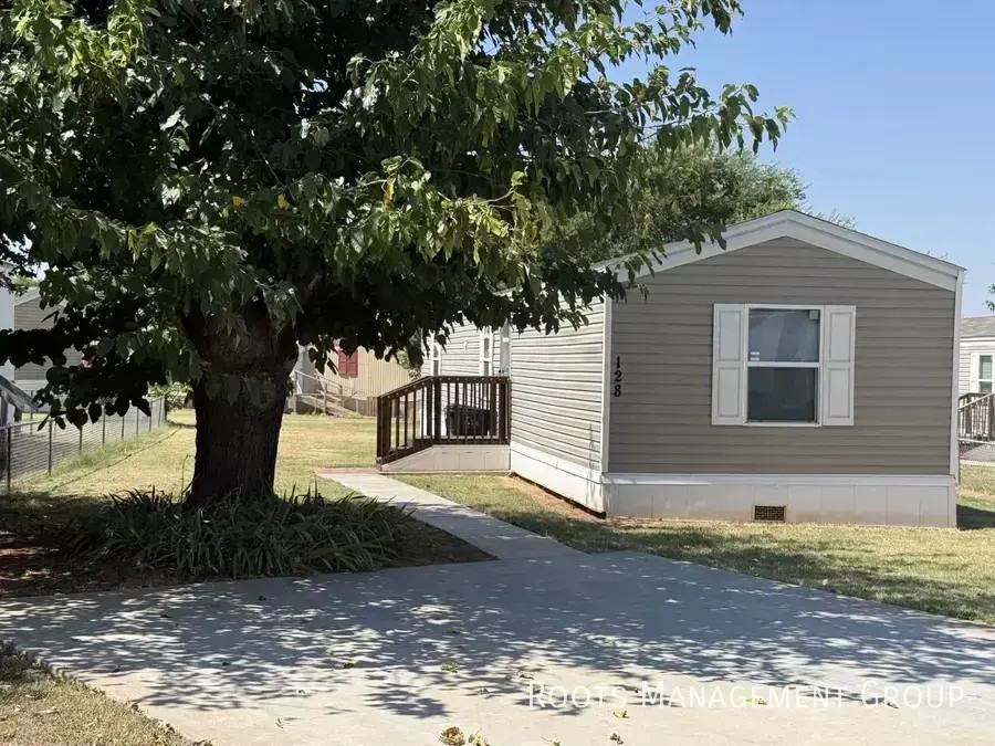 128 Eldridge Ln #128