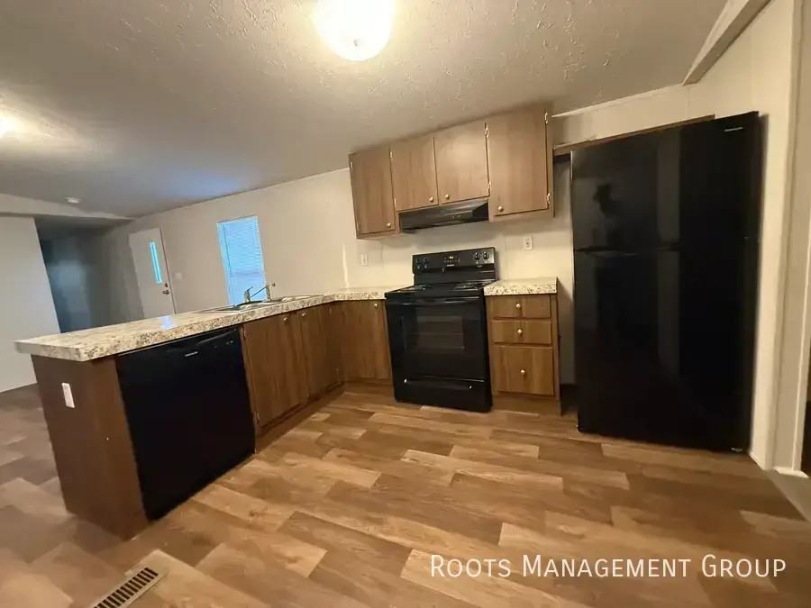 128 Eldridge Ln #128 - Photo 4 of 15