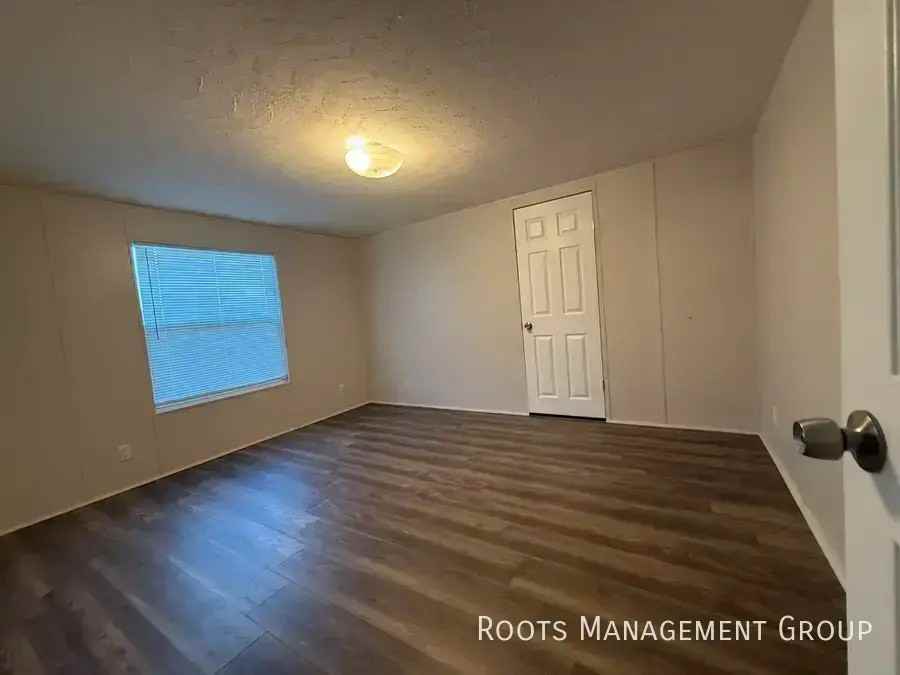 128 Eldridge Ln #128 - Photo 5 of 15