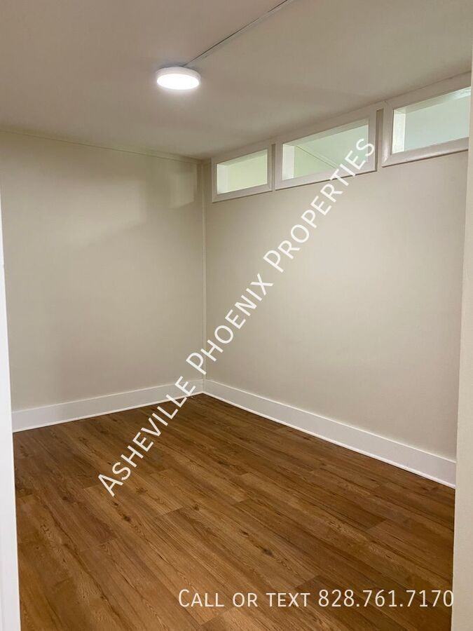 295 E Chestnut St - Photo 7 of 12