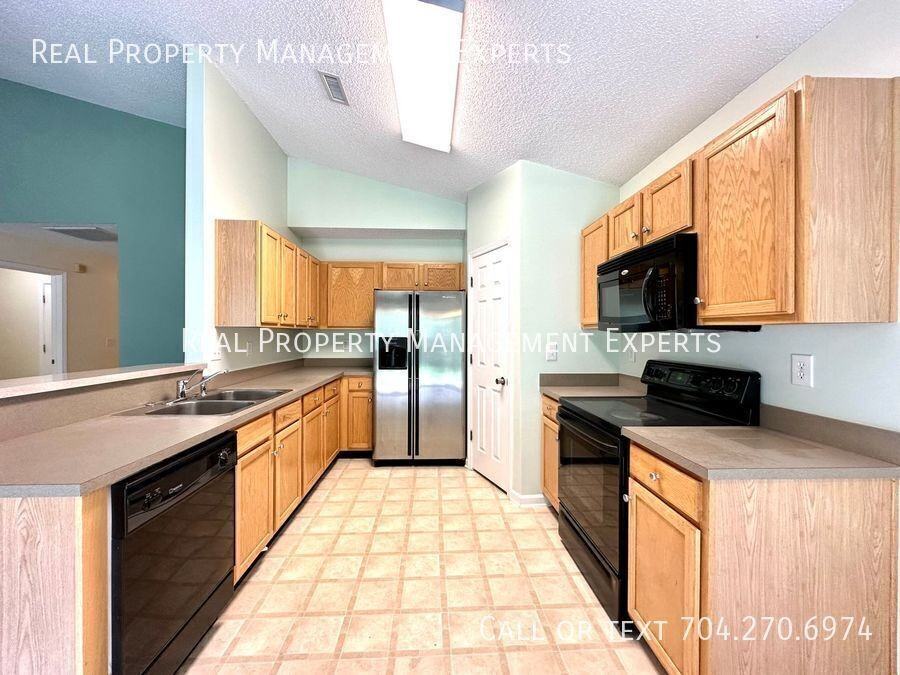 112 Bosburg Dr - Photo 2 of 14