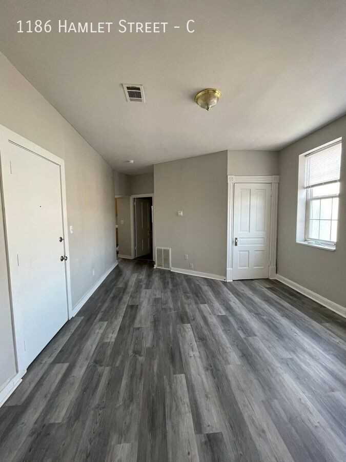 1186 Hamlet St #C - Photo 2 of 5