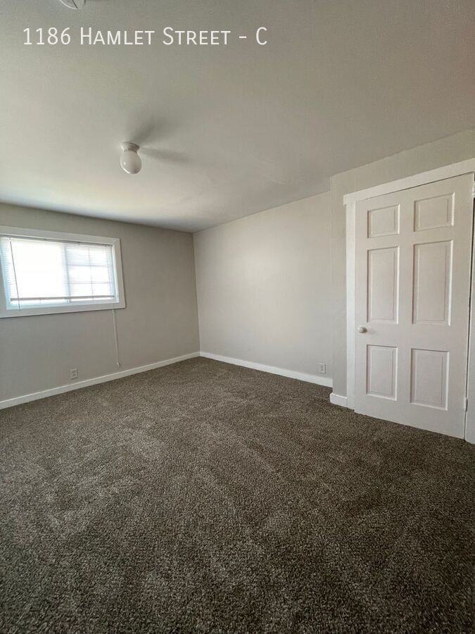 1186 Hamlet St #C - Photo 5 of 5