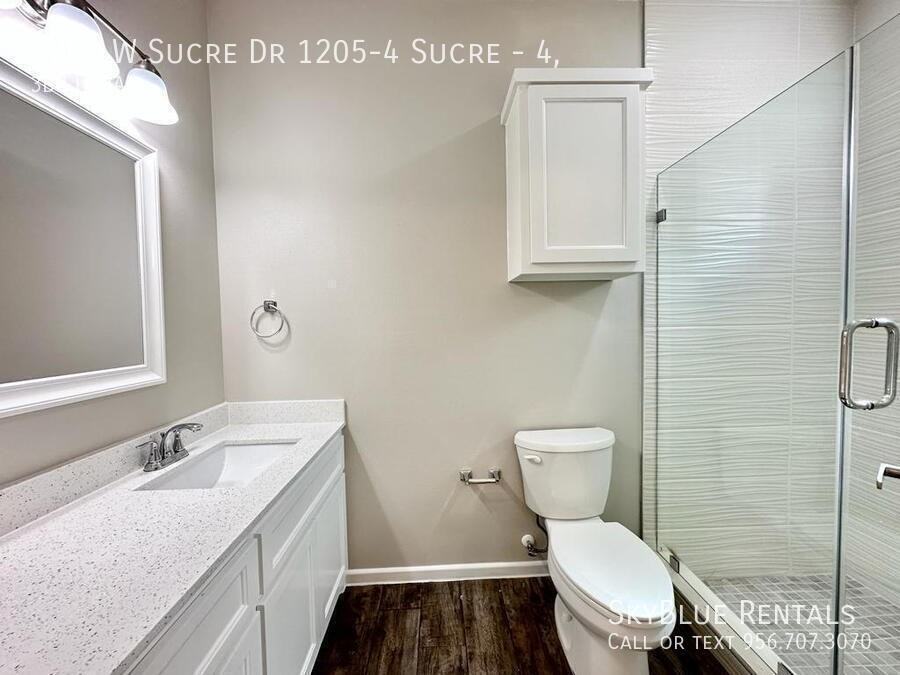 1205 W Sucre Dr #4 - Photo 7 of 11