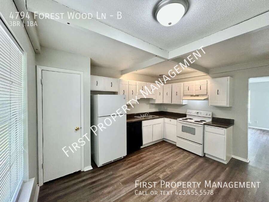 4794 Forest Wood Ln #B - Photo 4 of 18