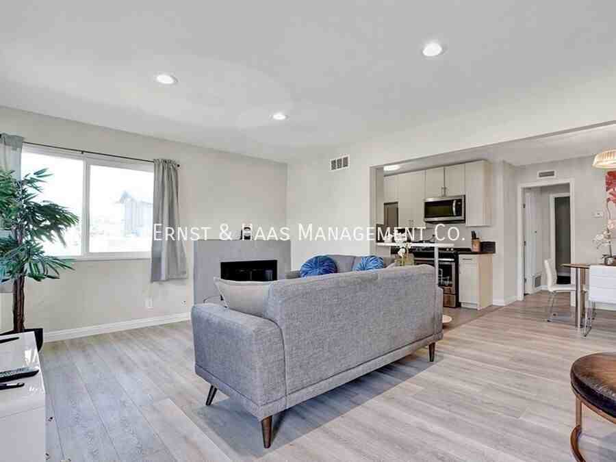 17071 Oak Ln #A - Photo 5 of 13