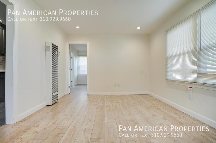1741 Cedar Ave #03 - Photo 4 of 33