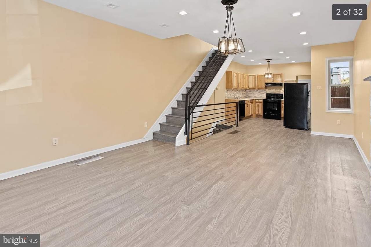 3045 North Carlisle Street - Photo 2 of 20