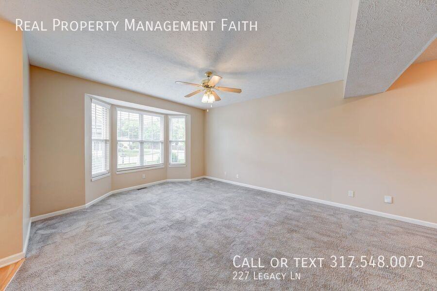 227 Legacy Ln - Photo 5 of 35