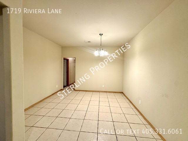 1719 Riviera Ln - Photo 4 of 18