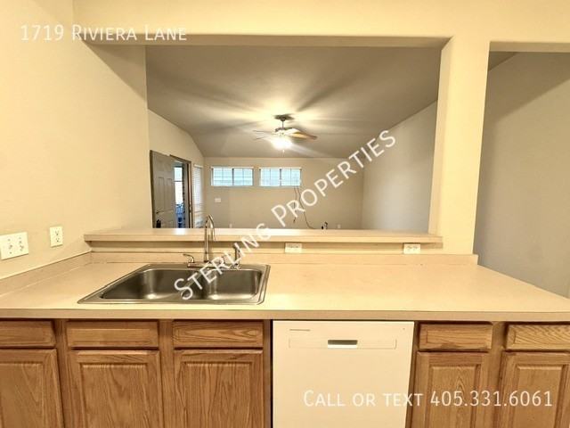 1719 Riviera Ln - Photo 6 of 18