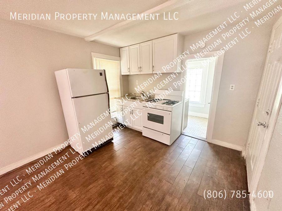 1503 Avenue T - Photo 3 of 12