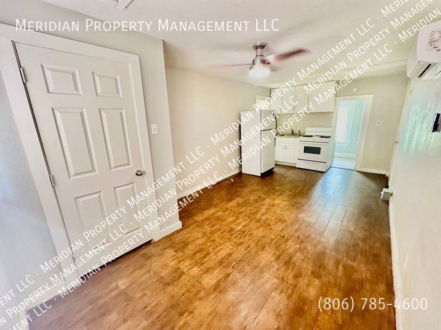 1503 Avenue T - Photo 4 of 12
