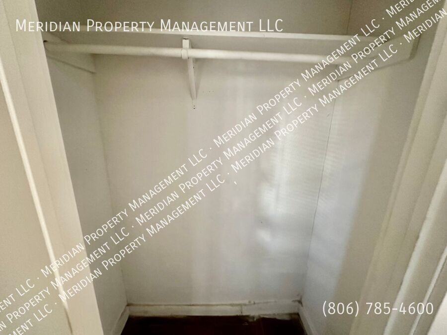 1503 Avenue T - Photo 6 of 12