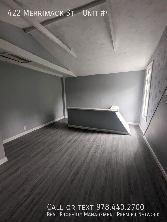 422 Merrimack St #4 - Photo 4 of 12
