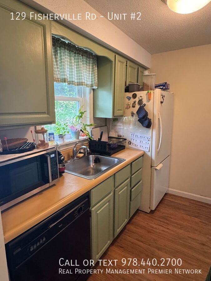 129 Fisherville Rd #2 - Photo 3 of 26