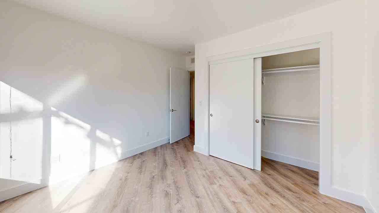 975 Burnett Ave #1 - Photo 5 of 24