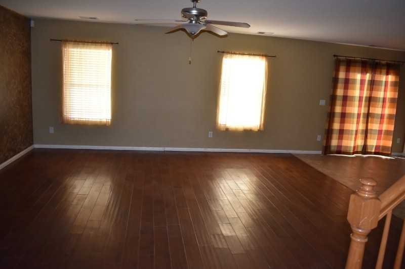 7657 Logan St - Photo 3 of 21