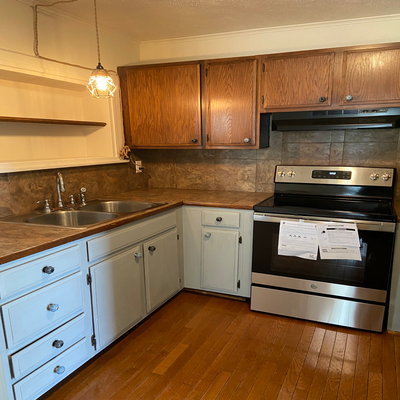 2108 Anderson St - Photo 7 of 10