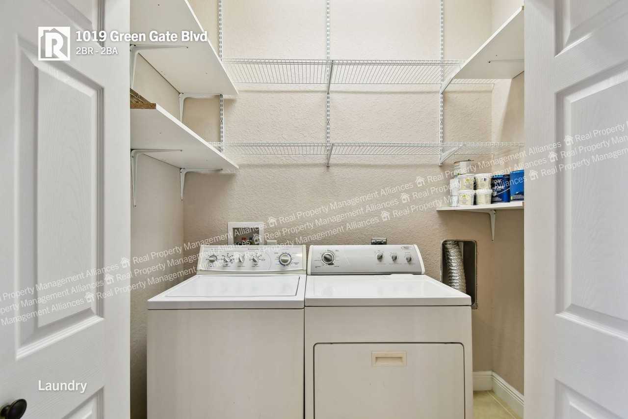 1019 Green Gate Blvd - Photo 6 of 22
