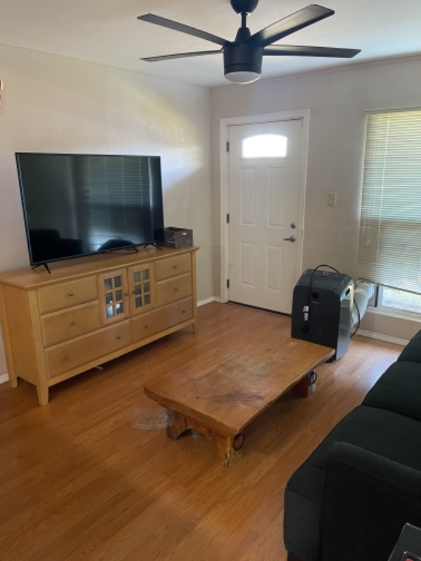 250 Molokai Hema St - Photo 3 of 7