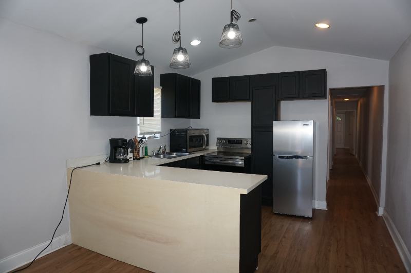 1019 Lizardi St - Photo 3 of 13