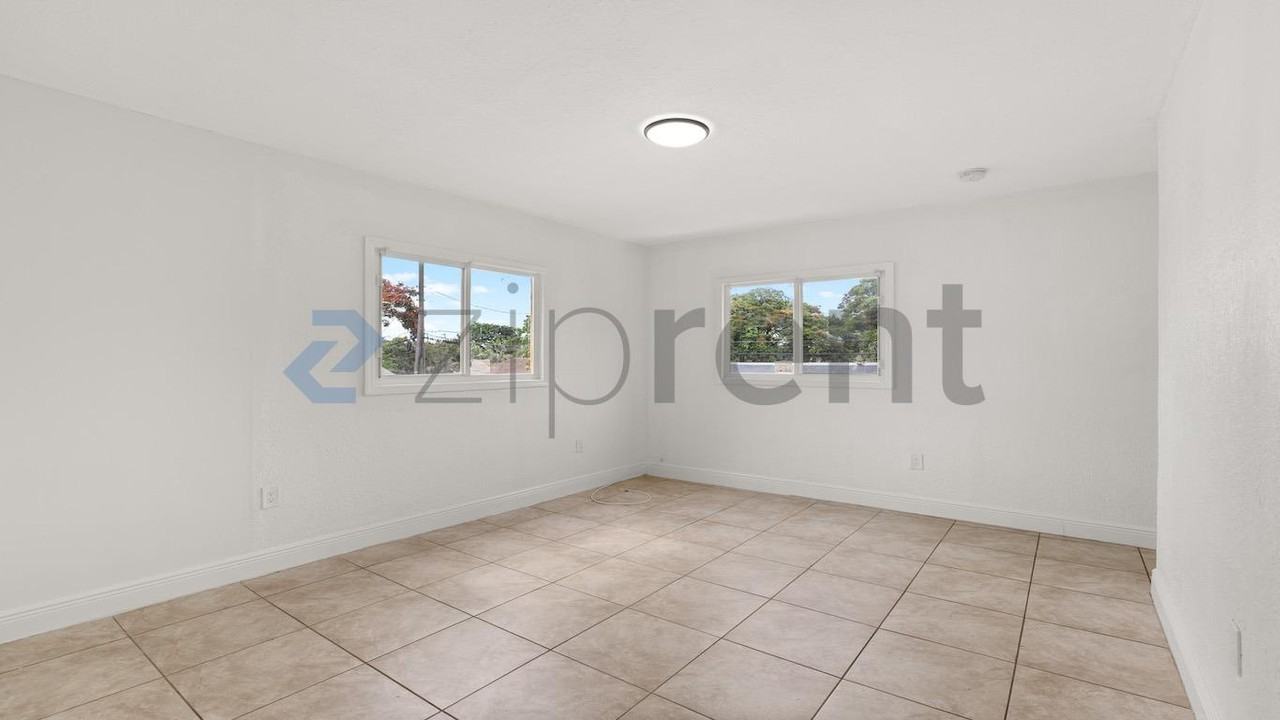 277 Nw 81st St - Photo 2 of 12