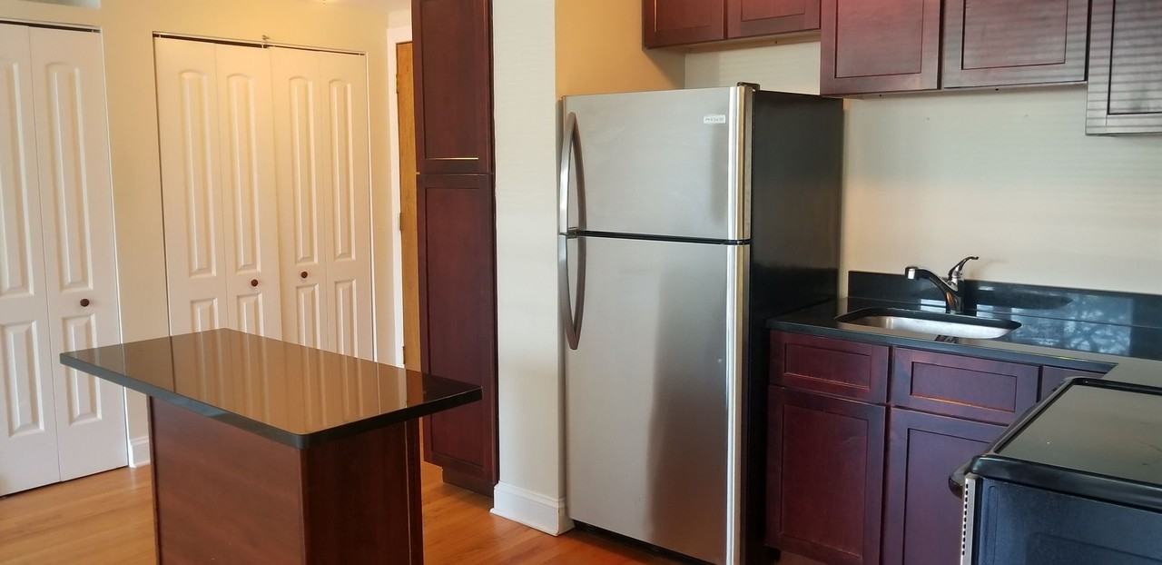 4180 Marine Terrace Apartments - Photo 5 of 25