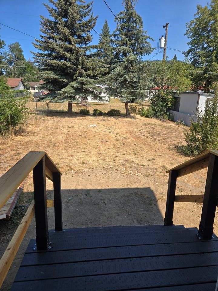 1909 E Saint Maries Ave - Photo 7 of 9