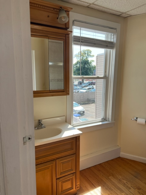 241 Wickenden St #2R - Photo 3 of 8