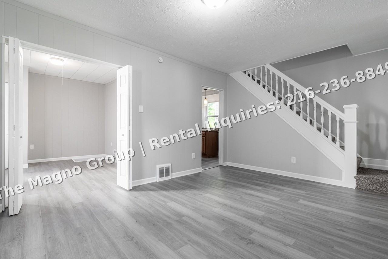 312 Upland Ave - Photo 6 of 24