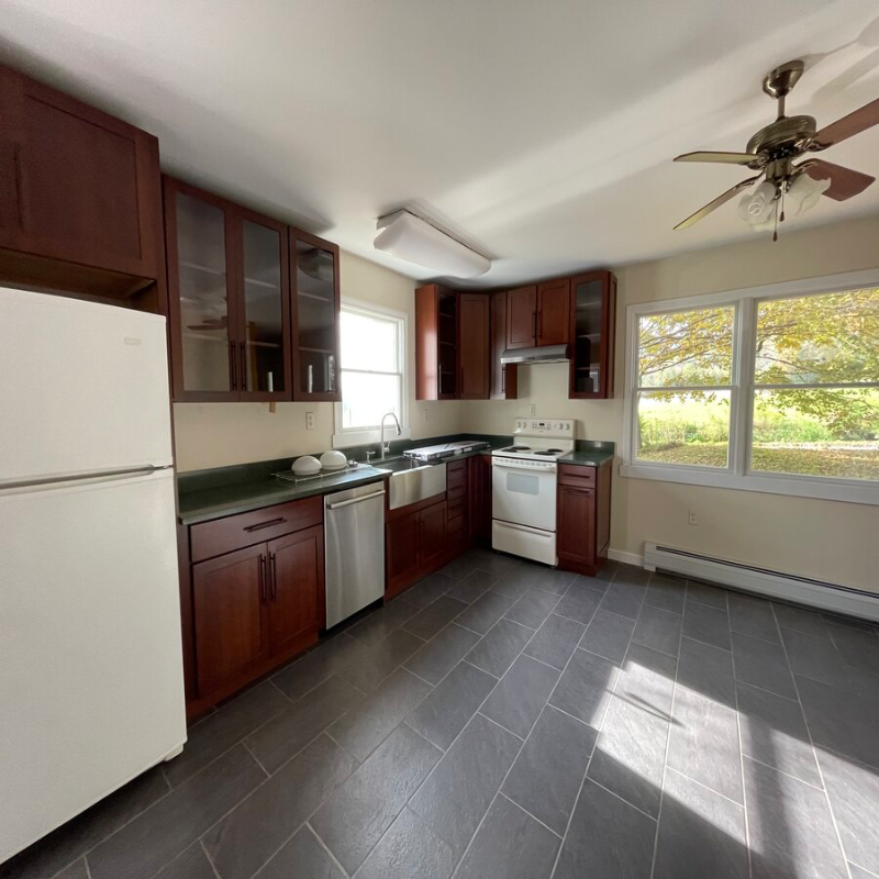 91 Maple Tree Ln - Photo 5 of 12