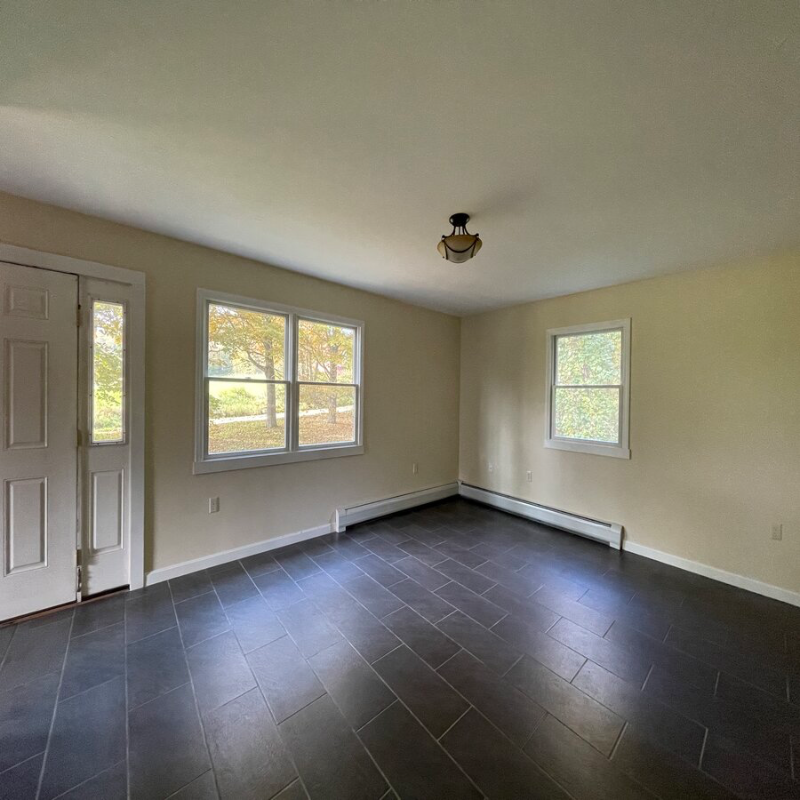 91 Maple Tree Ln - Photo 6 of 12
