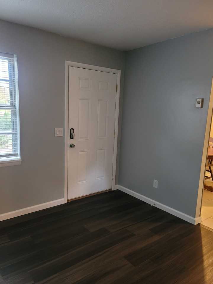 248 Leach Cir #3 - Photo 3 of 9