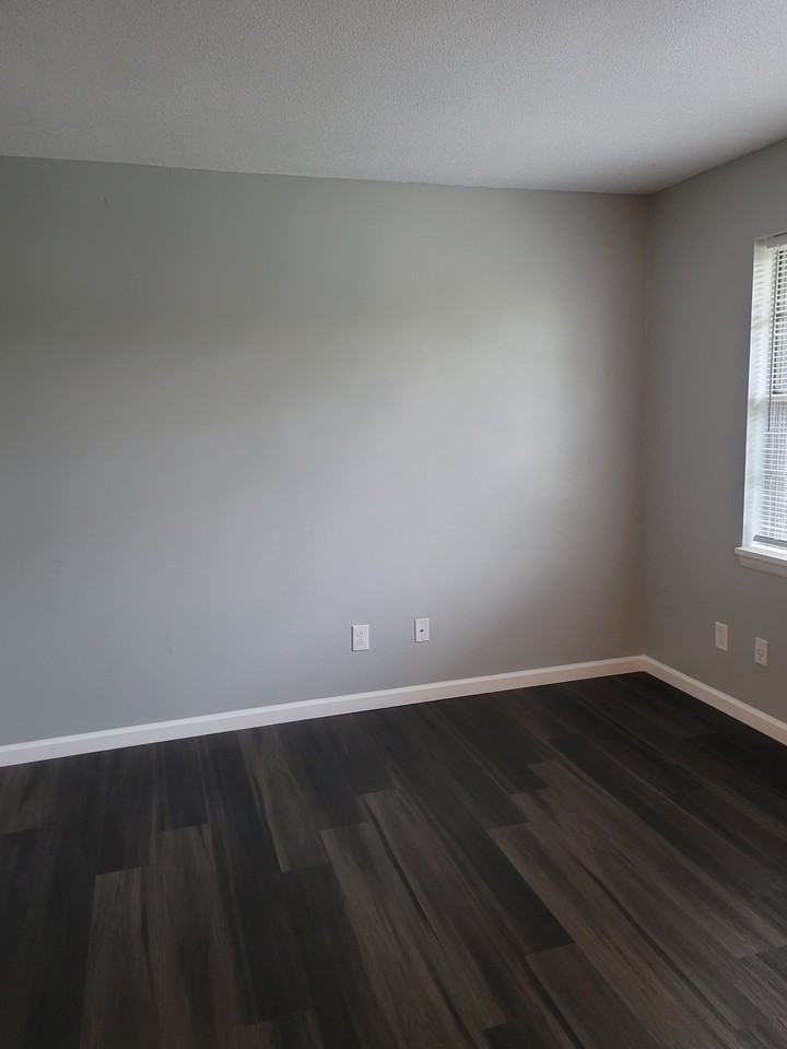 248 Leach Cir #3 - Photo 4 of 9
