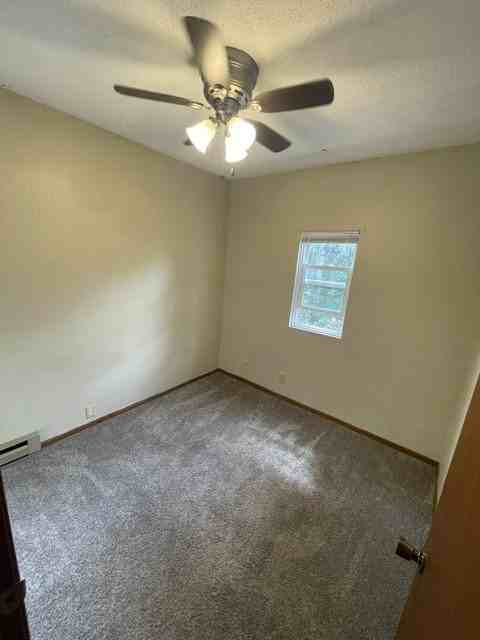 1110 College St N #4 - Photo 5 of 14