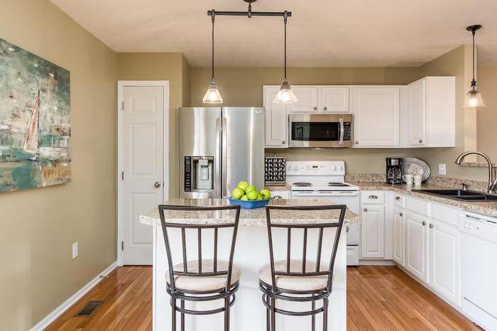 6006 Turnwood Dr #701 - Photo 3 of 19