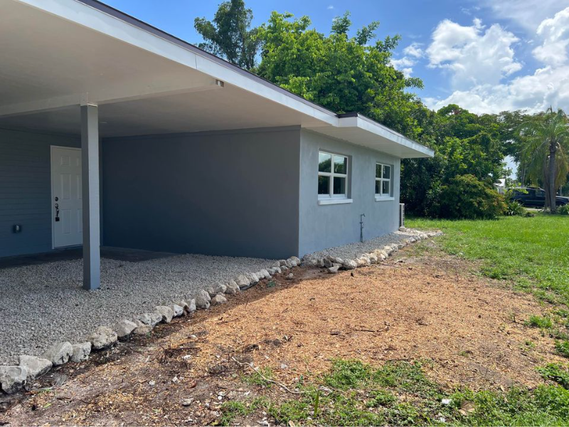 2148 Aldridge Ave - Photo 3 of 18