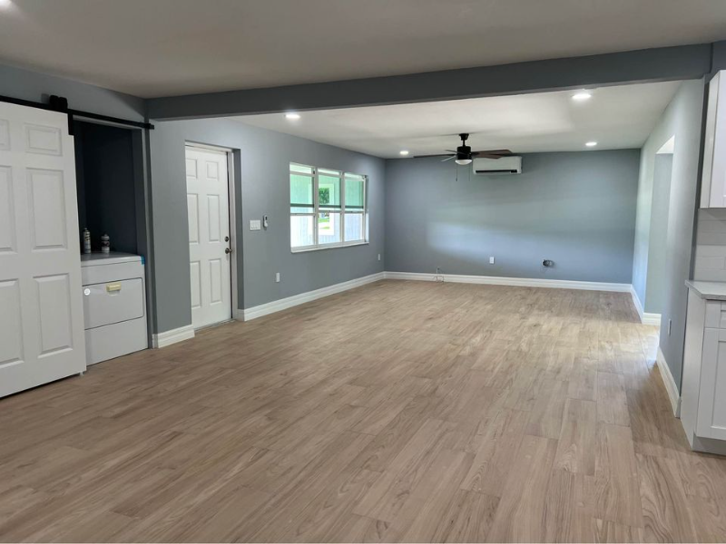 2148 Aldridge Ave - Photo 4 of 18