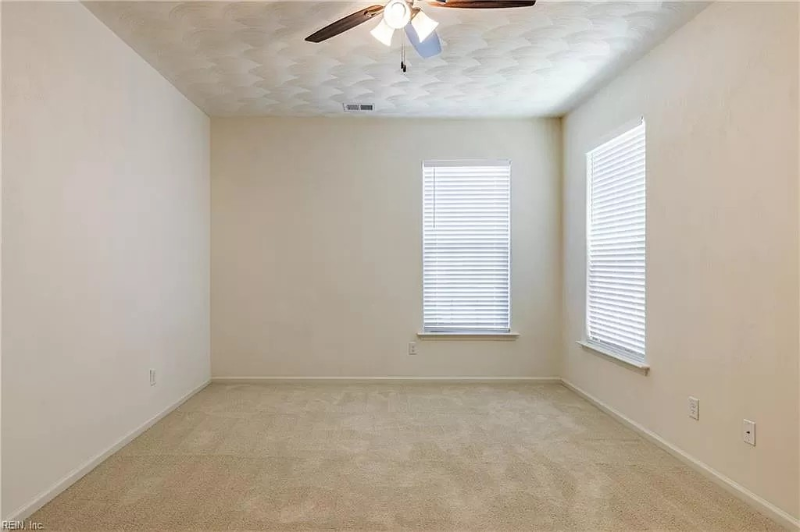 2166 Humphreys Dr - Photo 7 of 20