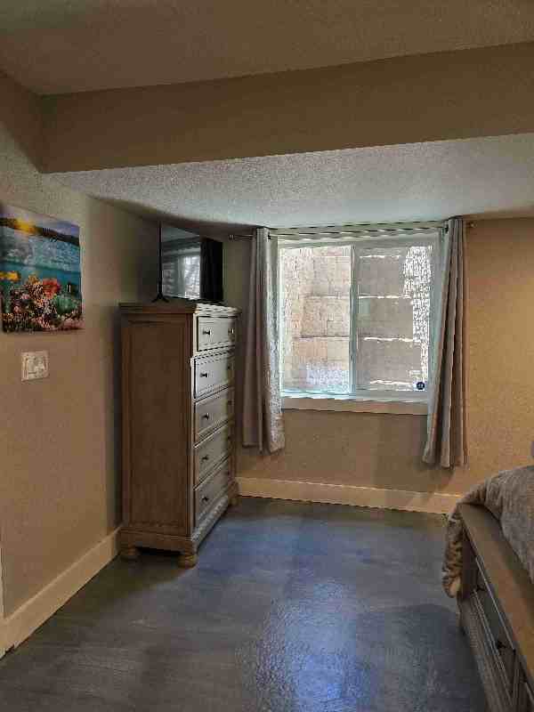 15529 E 47th Ave #3 - Photo 7 of 40