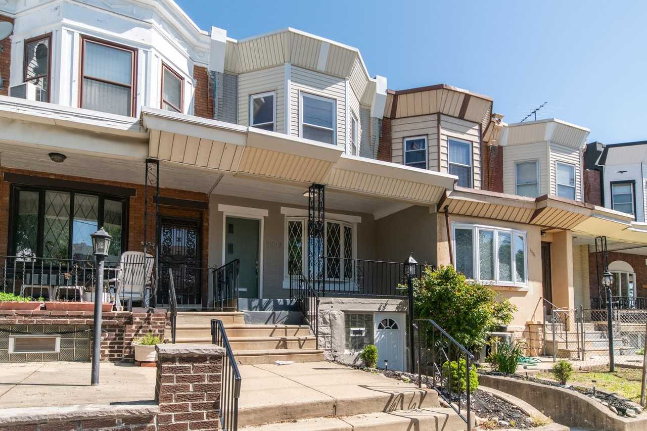 5937 Catharine St #1 - Photo 7 of 11