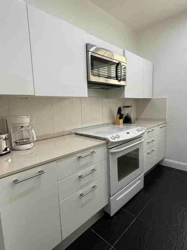 1500 Meridian Ave - Photo 3 of 17